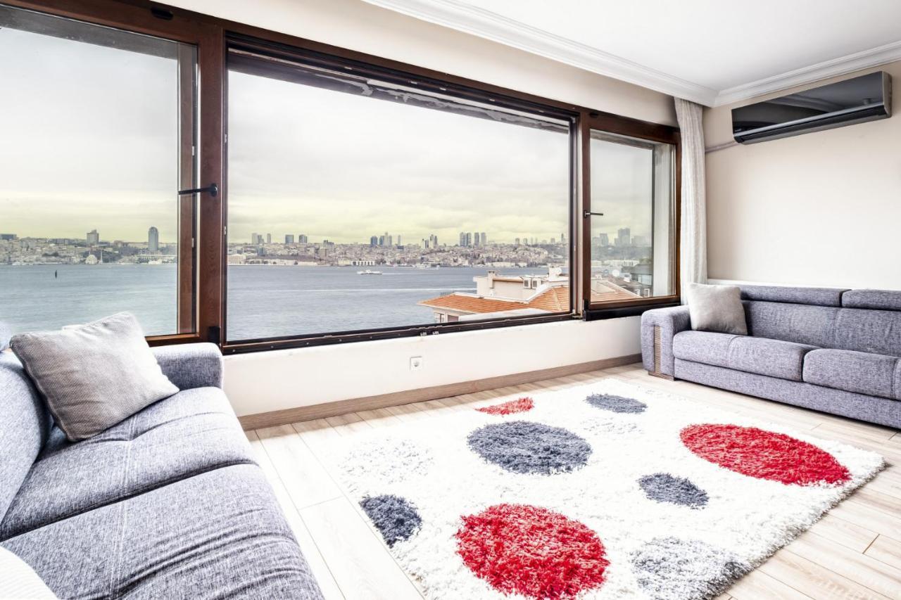 شقة اسطنبول  في Flat With Sea View Near Uskudar Ferry Station المظهر الخارجي الصورة